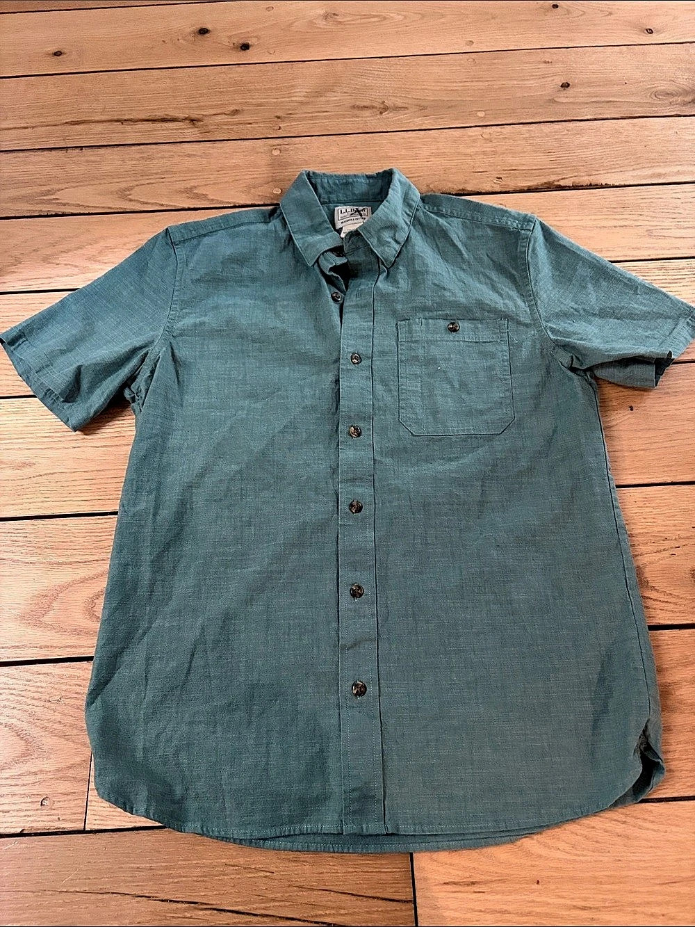 L.L.Bean Slightly Fitted Untucked Short-Sleeve Shirt Green Small